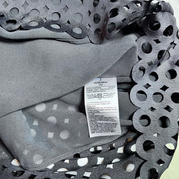 Banana Republic Limited Edition Laser Cut Blouse (NWT) - Picture 5 of 7